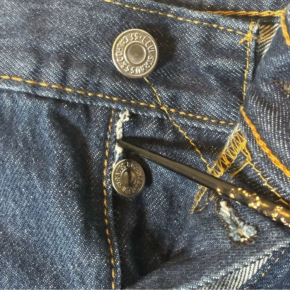 Levi's 501 Original Fit Button Fly Denim Jeans-Medium Wash-Men Size W46 L34